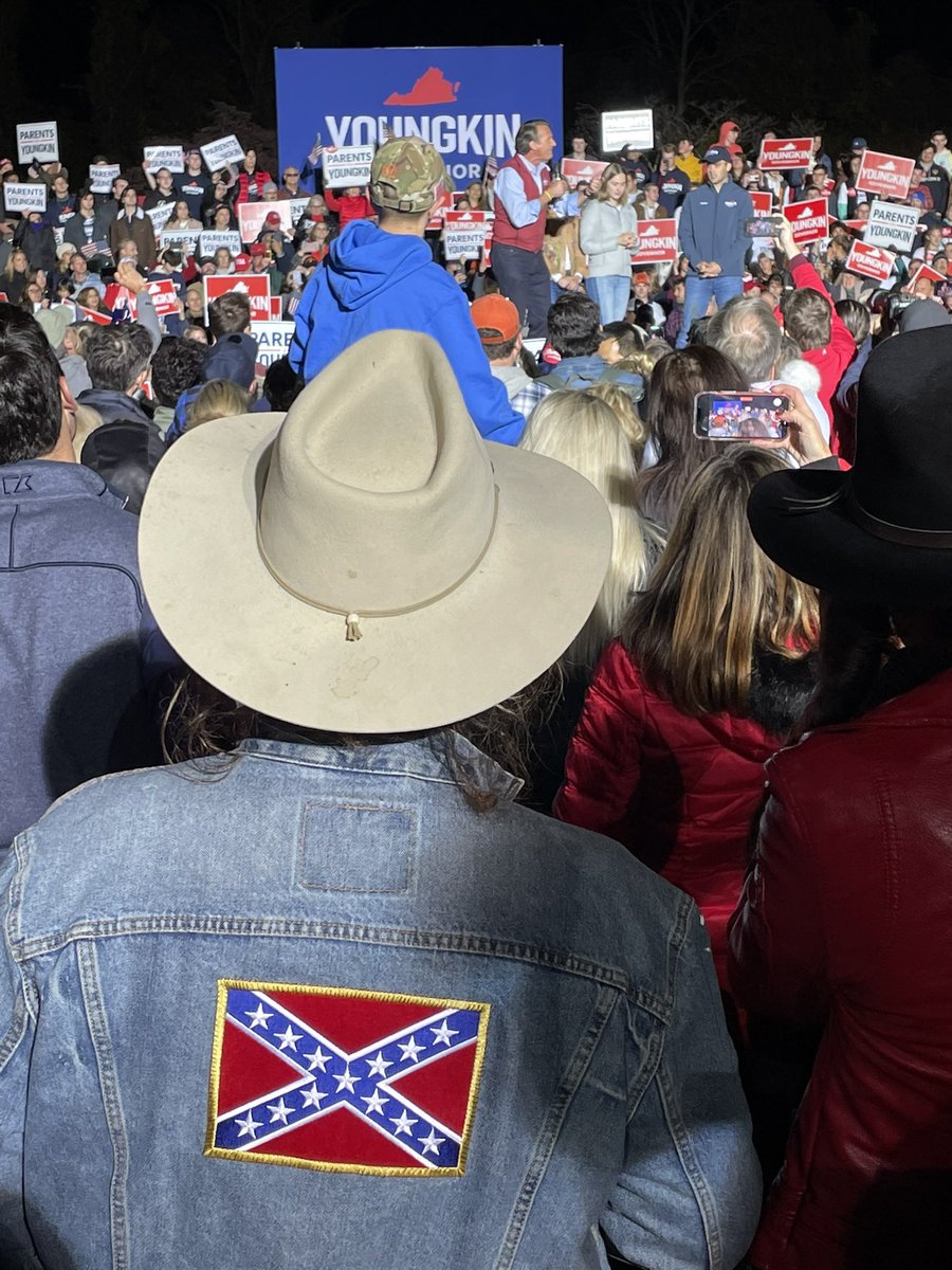 Shaughn_A2's tweet photo. Personally I’m shocked the #media didn’t try to topple Mr. Confeddy over right then and there as they’ve done previously 🤷🏾‍♂️

#ConfeddyTerry #TikiTorchTerry #VoteRedVirginia #TurnVirginiaRed https://t.co/Ai77V5Z7D6
