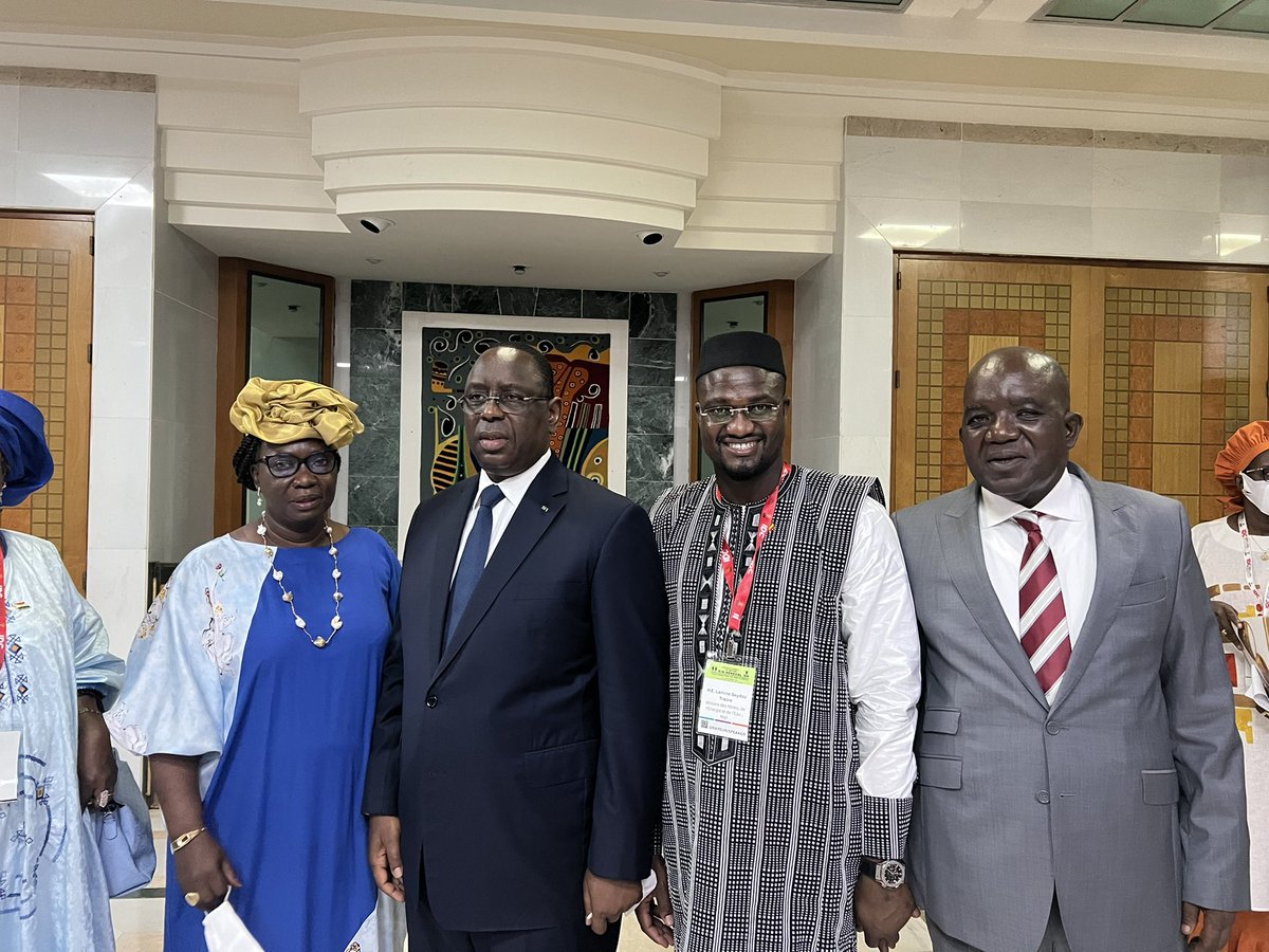 TRAORE_Lamine_S's tweet photo. J’ai participé ce matin à l’ouverture du salon international minier du Sénégal présidé par le Président Macky Sall et pris part au panel ministériel sur la vision et la stratégie sous-régionale et internationale de mise en œuvre du contenu local.
Vive l’intégration sous régionale https://t.co/eiDIcZv9KZ