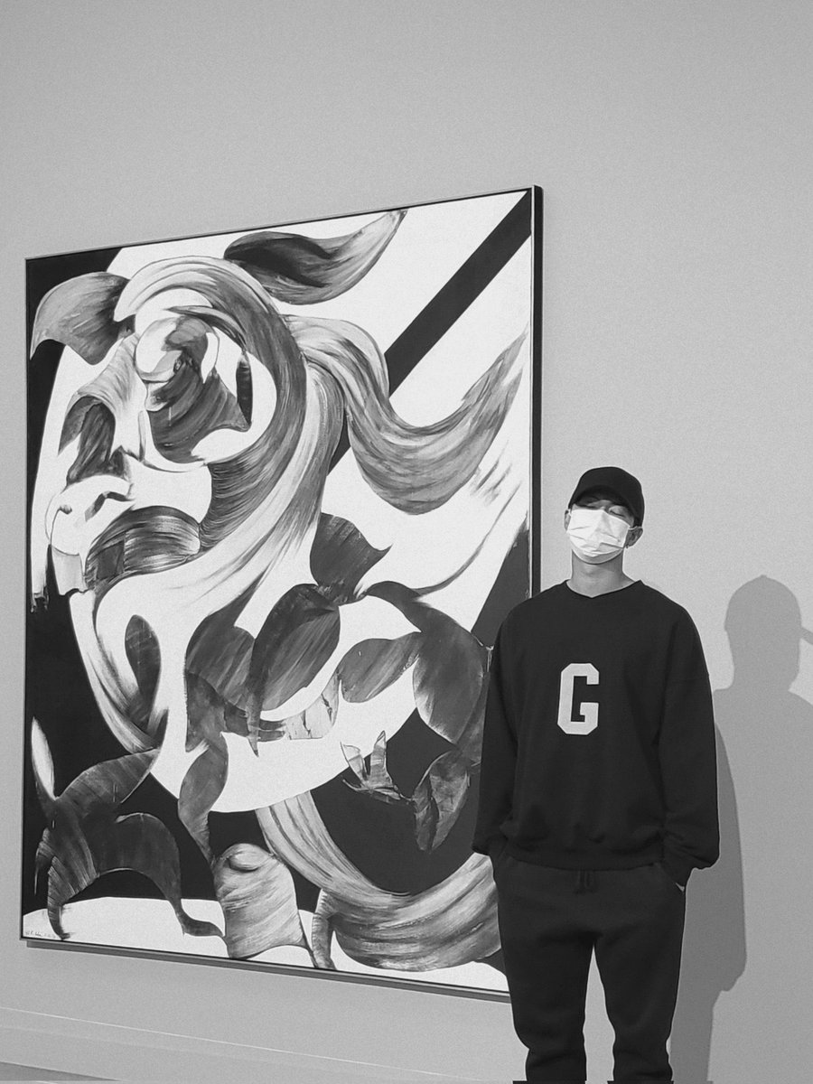 daughterofbane's tweet photo. masterpieces meet masterpieces https://t.co/sKoeYOaUwV
