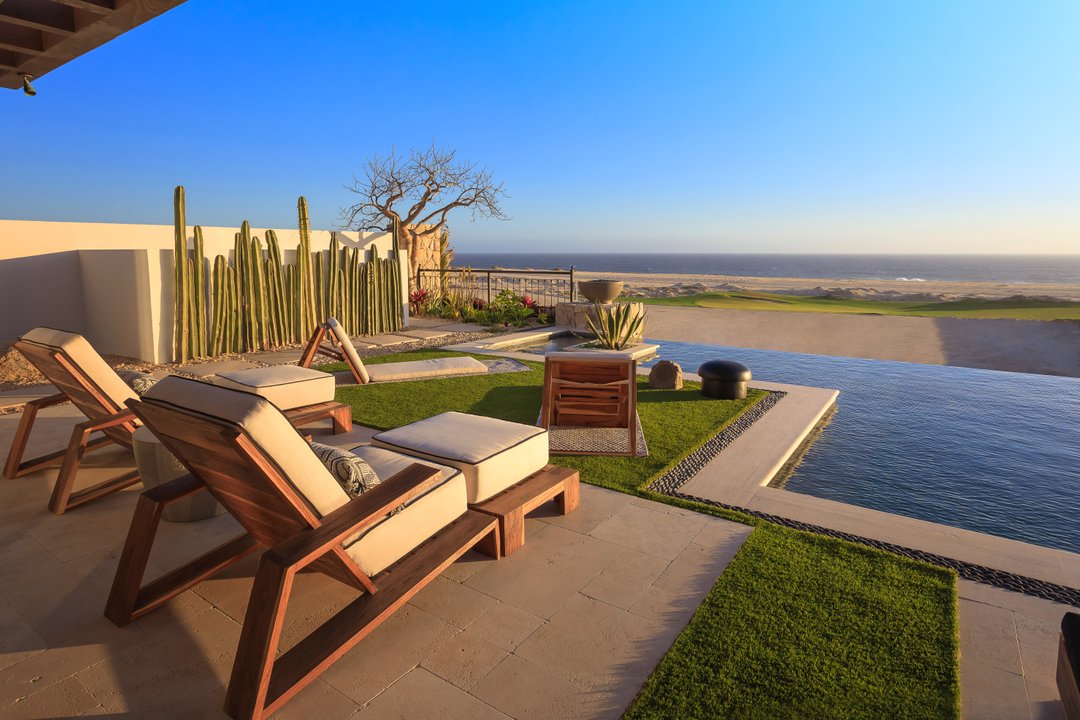 ranchosanlucas's tweet photo. Unprecedented panoramic waterfront vistas and sweeping views of golf fairways! The Norman Estates exemplifies The Ranch’s commitment to the highest standards of quality and extraordinary lifestyle.
#lifeisbetterattheranch
#makeitfulltime
#ranchosanlucas
#realestate
#cabosanluc https://t.co/kFx55WJmx7