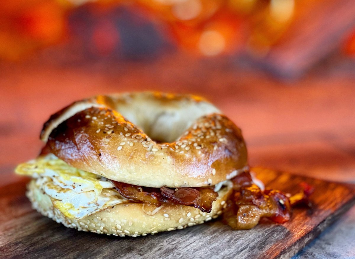 soflonicole's tweet photo. Find wood-fired New York bagels and Philly cheesesteaks when this new eatery opens in Tequesta  https://t.co/6awfGtBJq1 https://t.co/DiAuYunDNG