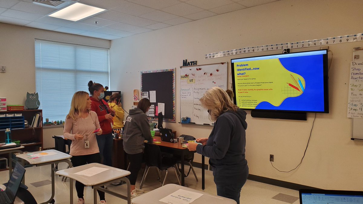 ARichardsonCCS's tweet photo. Just facilitated my first vertical math plc. Thank you to the awesome @hickoryridgemid math teachers.

#PrincipalIntern #adminINtraining #HickoryRidge #verticalmathplc https://t.co/vp6Bl7TzyK