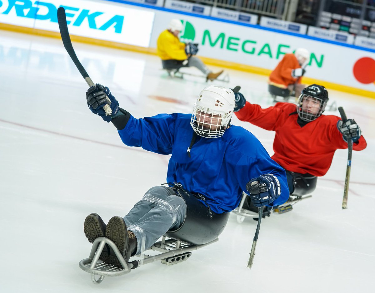 marruciic's tweet image. Kamēr tviteris cepas un gruzd par atsevišķi NVO lobijspēju un dāsnām Saeimas deputātu prioritārpiešķīrumu summām, ierosinu - atbalstīt JAU ŠODIEN investīciju parasportā. 

@Mobilly ziedot #paraledushokejs ir ļoti ērti :
mobilly.lv/ziedojumi/#/ka… 
[ mums ļoti noderēs ekipējums ]