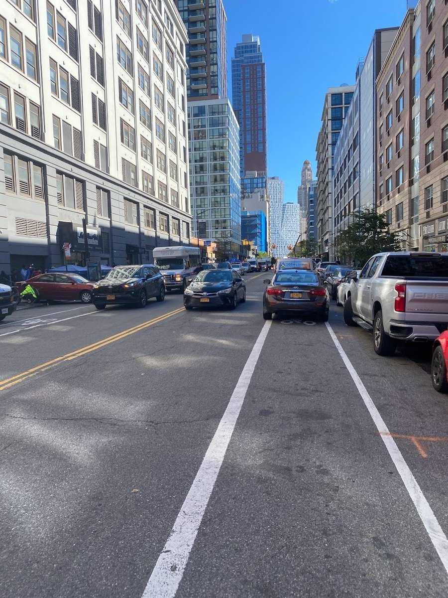 NYCBikeLanes's tweet photo. The Schermerhorn St Bike Lane Challenge
 
The Prize: $100
 
The Objective: Ride the entire Schermerhorn St bike lane
 
The Rules:
-You must stay in the bike lane
-The whole trip must be recorded
-Trip must occur from 9AM - to 5PM during a non-holiday weekday
-No unsafe cycling https://t.co/hKb8N9UP5b