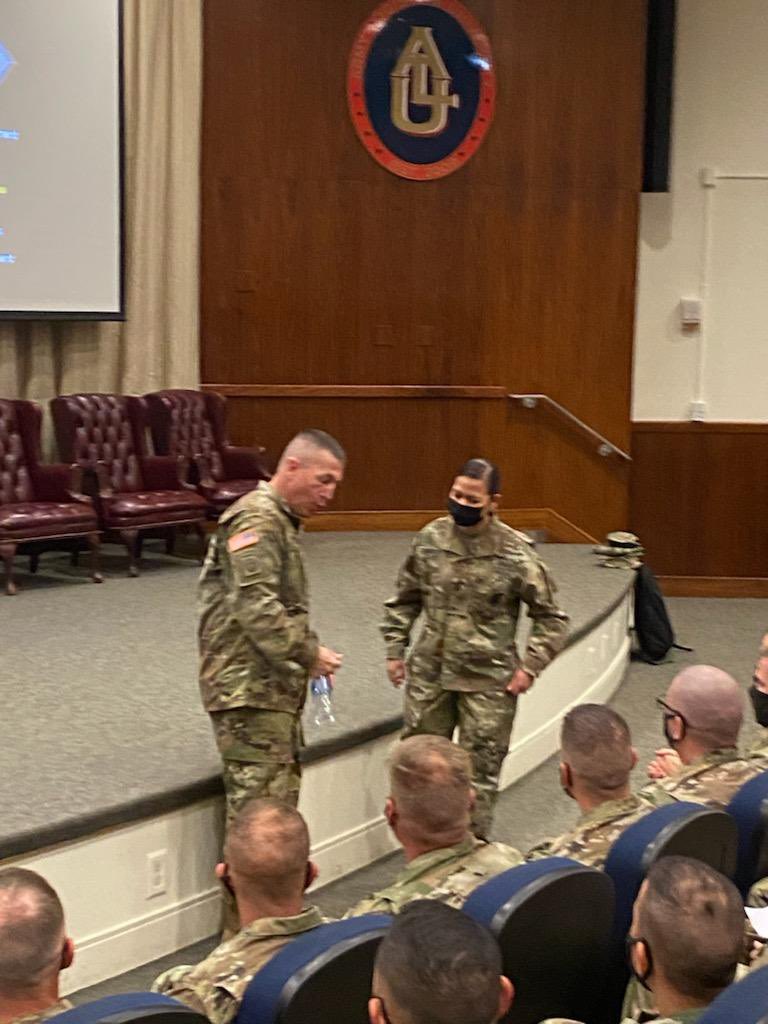 alu_lncoa's tweet photo. On 1 Nov 2021, 1TSC CSM Michael J. Perry III conducted a LPD with SLC Cadres/Students at the #LNCOA. He accentuated the importance of #StandardsandDiscipline, and creating a #Culture of #Inclusion. He discussed the @16thSMA initiatives and NCO Strategy. https://t.co/lZlaaSETsj