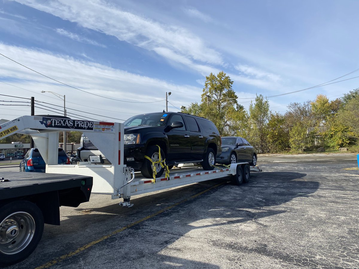 WingAutomotive's tweet photo. Today we dropped off the Honda Accord and picked up the Chevy Suburban. Now we’re headed back to Arkansas to drop it off. #chevy #honda #hauling #travel #trucking https://t.co/dTl2pzCTtV