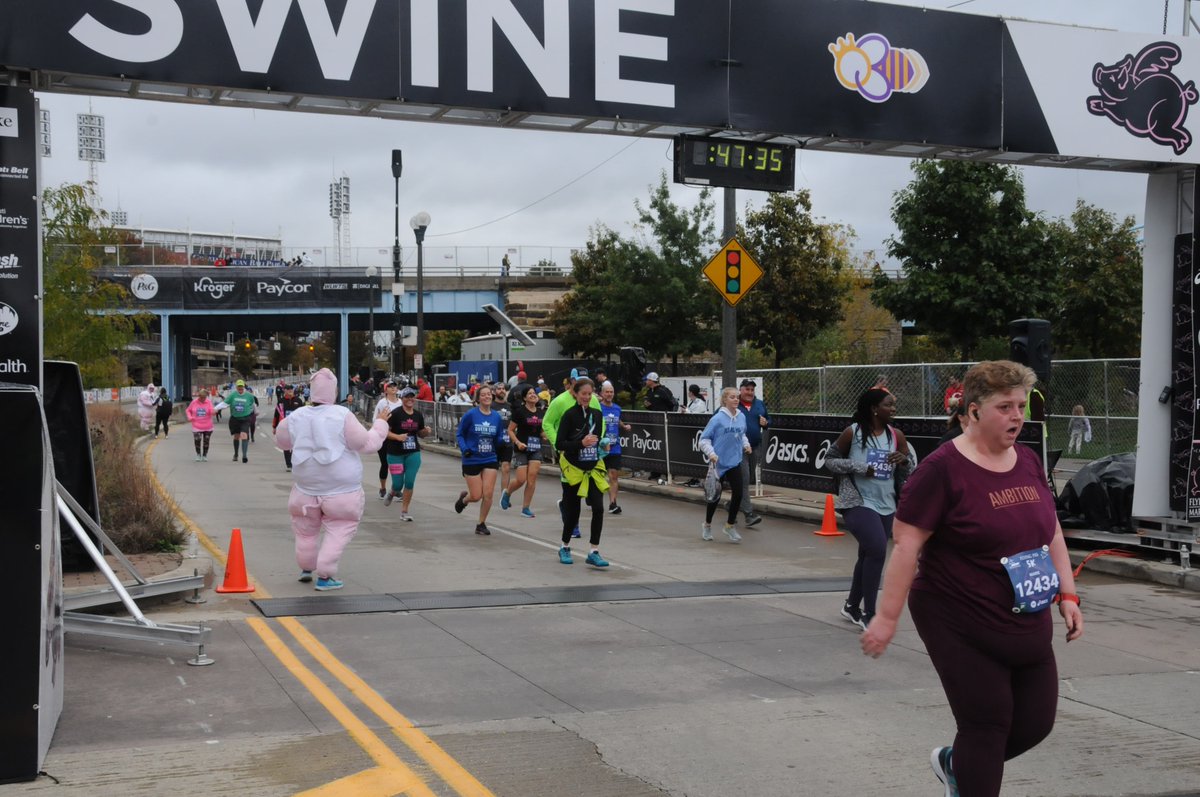marierossiter's tweet photo. Official photos from my Flying Pig 5K last Saturday. Reminders that I SWEAT (NOT SPARKLE) and hard work pays off. It's not pretty, but I am proud of the woman I see in these photos. I don't look like "other runners." I look like me! And I'm getting it done. #plussizerunner https://t.co/JJL7Iq6NeR