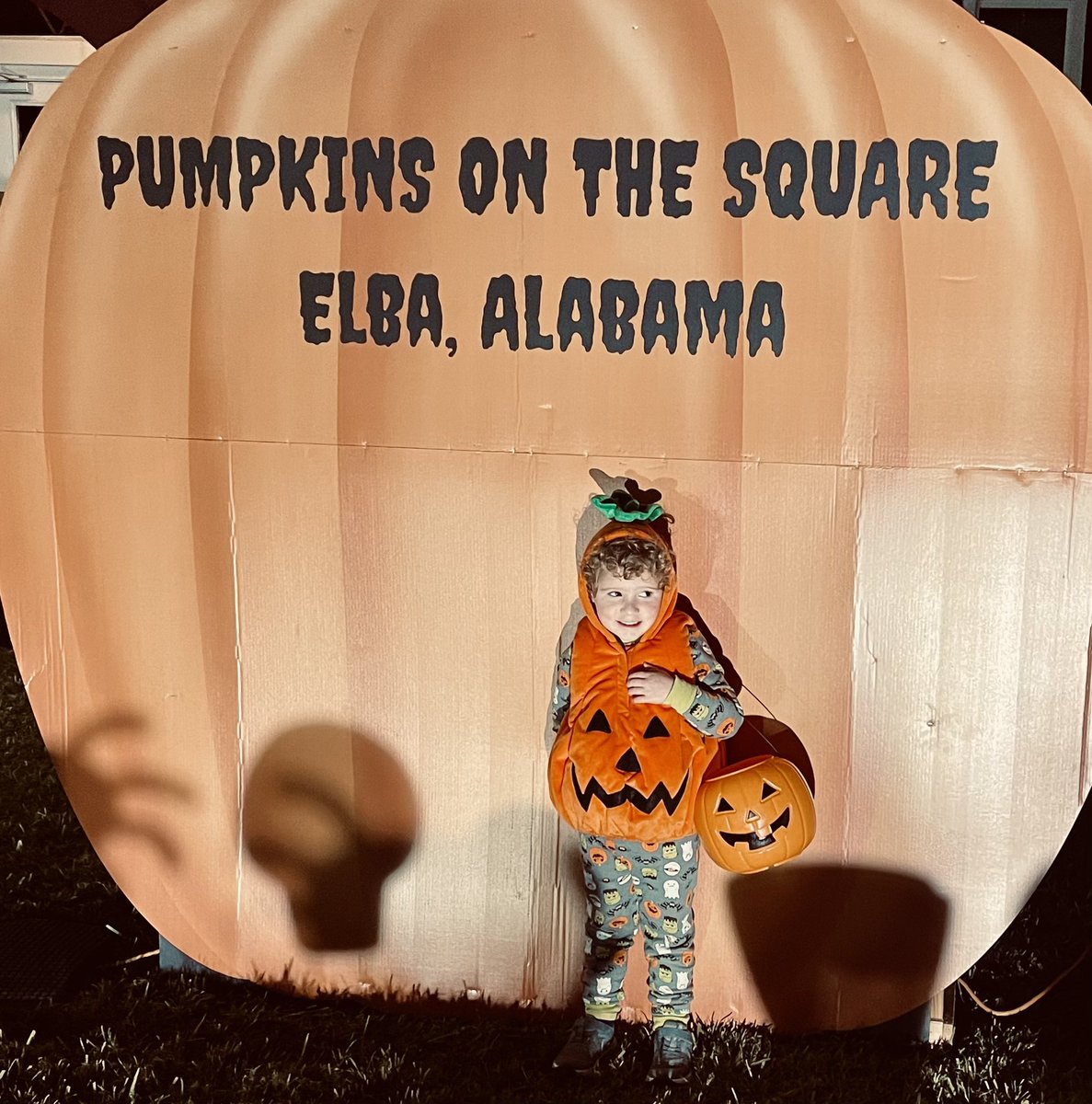 thetravelpixie's tweet photo. Pumpkins on the Square @elbachamber was #pumpkin #Over the Garden Wall https://t.co/hnOkJyvGLA