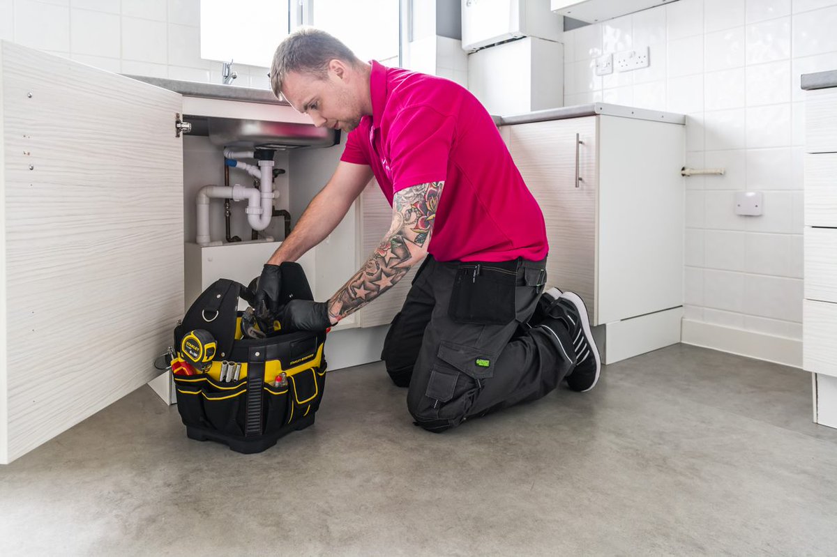 MySamphireHome's tweet photo. We're holding a recruitment event for Flagship Services this evening at Charles Burrell Centre in Thetford, 5 - 8pm.

If you're looking for a new job as a plumber, electrician, carpenter or other trade, then come along and find out more about the opportunities available! https://t.co/UctkFgvvP4