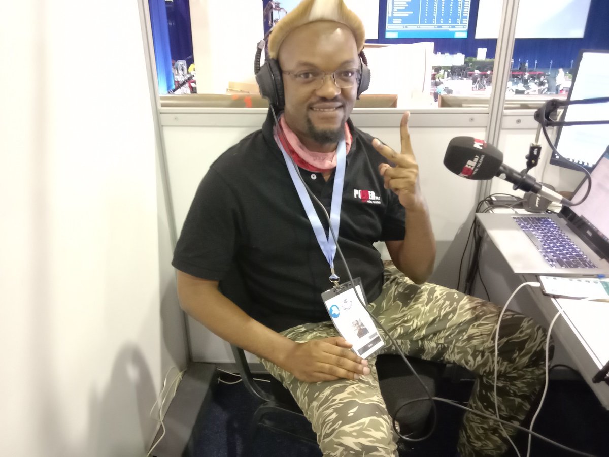 POWER 98.7 tweet media