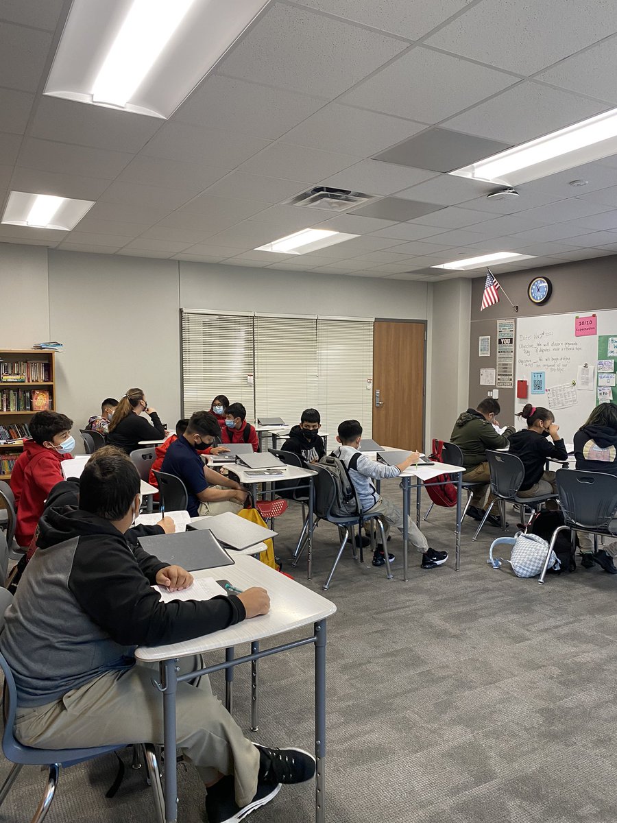 Cat_Me2's tweet photo. Today in Ms. Woodbury’s 7th grade Reading class students are using sentence starters to turn and talk over research based topics.  @LandrumMS @SBISD https://t.co/ulDTUq1BFC