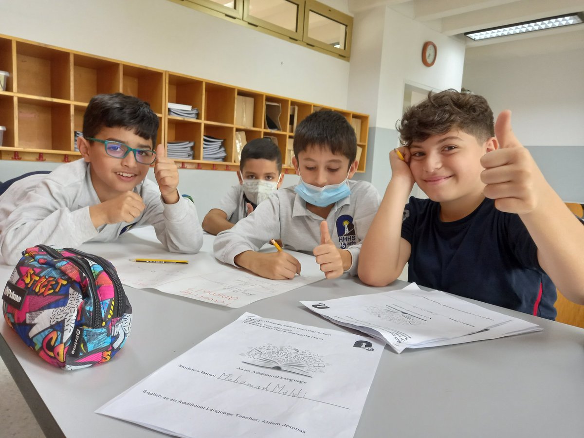 AhlamClassroom's tweet photo. Diving into the world of #habitats CM1/Gr.4 @Hhhsinfo proved how much knowledgeable they are in #English_Additional_Language by stating their favorite animals and their essentials to live. @dina_jradi @DaraziFarah @TawilNoor @HalaAlKotob https://t.co/2BB7aOFspj
