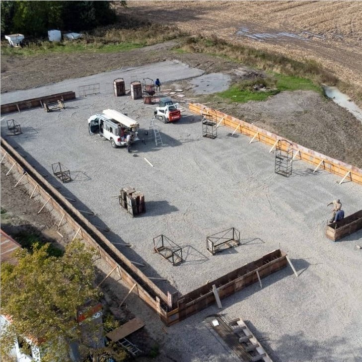 NationalBuildi2's tweet image. Back out here in Sweets Corners for another project. Customer was so happy with the pre-engineered steel building we had done a short while ago, that they asked us what else we can do.

#build #Construction
#farming #ag #poultry #cashcrop #customfarming #tractor #agtwitter