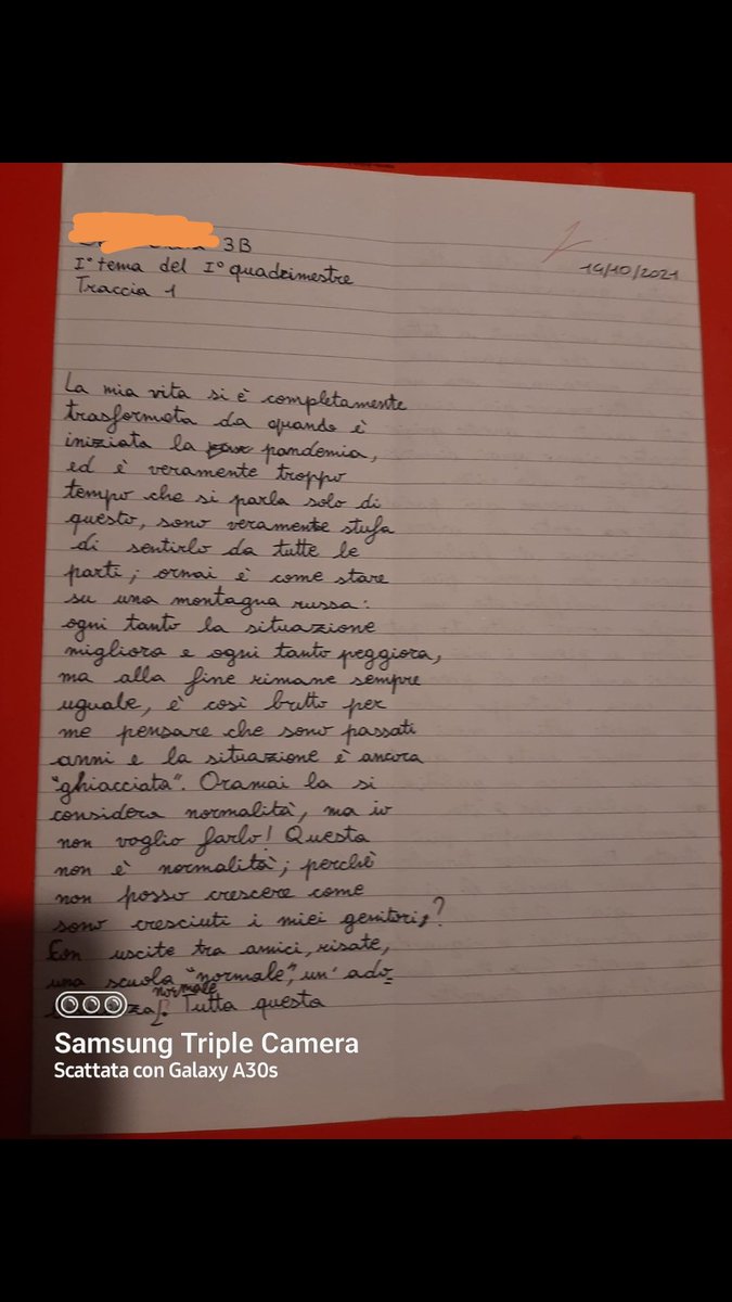 lordfed3's tweet image. Leggete questo tema: l'autrice è una giovane studentessa di una scuola media di #Trieste.

Ogni singola parola è una coltellata nel cuore di chi può ancora definirsi un essere umano.