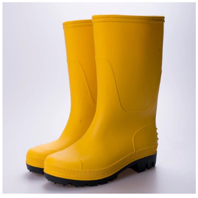ric_hova's tweet photo. Sinon, moi j’ai ceci en stock pour vous hun. Il y a même une coque en acier pour les orteils. #CSPLUS la sécurité jusqu’au bout des pieds. https://t.co/lcQzQEvbu4