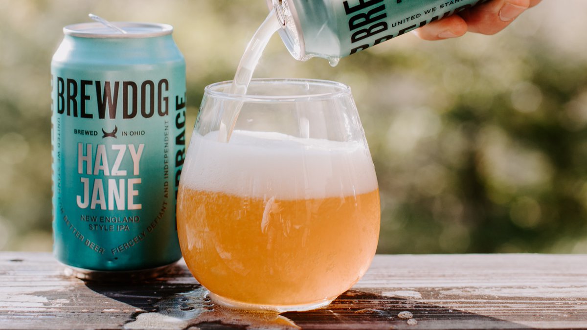 BrewDogCLE's tweet photo. MEET THE HEADLINERS: Hazy Jane✌️

This full-tilt fruit machine of an IPA packs all the flavour but less of the alcohol. Notes of pineapple,mango, stone-fruit, and a hint of tangerine to mix it up. Brewed with oats and wheat and left unfiltered for a smooth juicy hit. https://t.co/CsBtWYWvAb