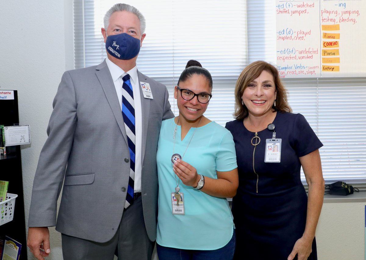 HaysCISD's tweet photo. Congratulations to @theTEAMCRES 4th grade educator Julietta Rodriguez on receiving the Superintendent's Coin of Excellence from @drwrighthays this morning! https://t.co/PAs6Lm7OAH