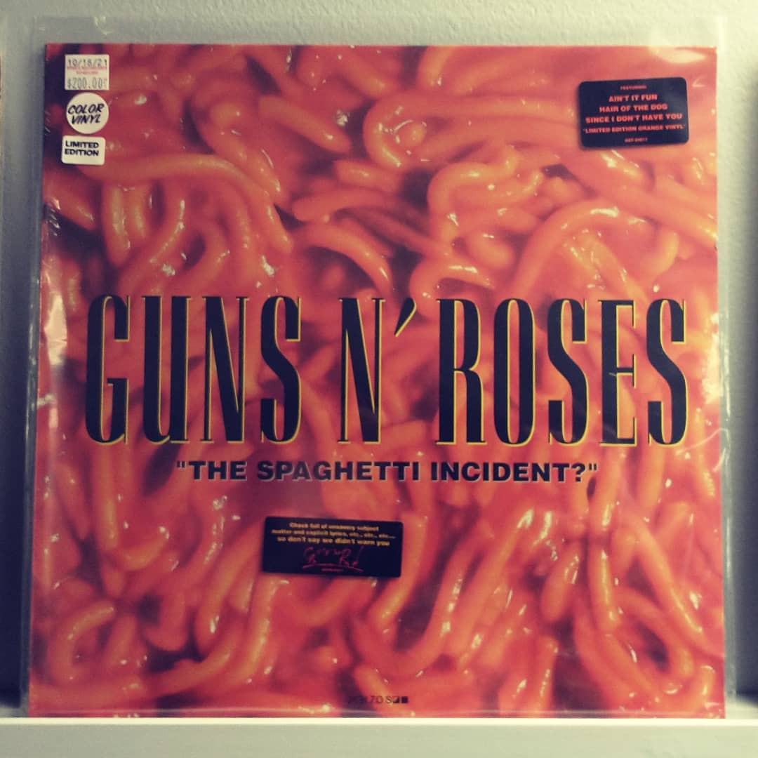 SpikesRack's tweet photo. Spike's Record Rack is open today, Tuesday November 2nd, from 12 until 6.

#gunsnroses #heavymetal #hardrock #thespaghettiincident #limitededition #coloredvinyl 
#recordstore #recordstores #recordshopping #recordshop #recordshops #vinylrecordstore #vinylrecords #vinyls https://t.co/MQG7Z4fGrh