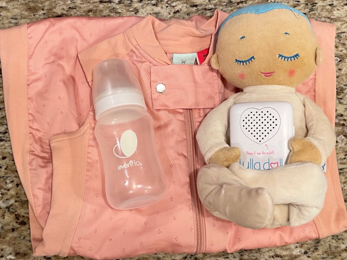 melodytravels's tweet photo. We have updated our best travel gear for babies and toddlers post! 

It includes favorites from @lulla_doll, @ChiccoUSA, @BoppyCompany, @kidco, @lugabugtravel, and more. #AD 

https://t.co/cVXHhrnxyy https://t.co/DtLSWxfBUM