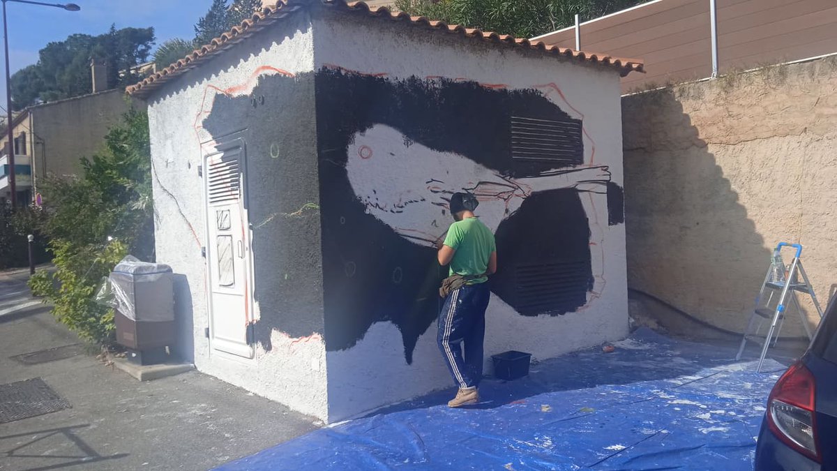EnedisRegionSud's tweet photo. ▶️Un partenariat #RSE pour l'embellissement des postes de distribution entre la ville des @Pennes_Mirabeau, @enedis  et l'#ADDAP13. Enedis et la ville oeuvrent ensemble pour la qualité de vie des habitants. https://t.co/xWA1jTeSR9