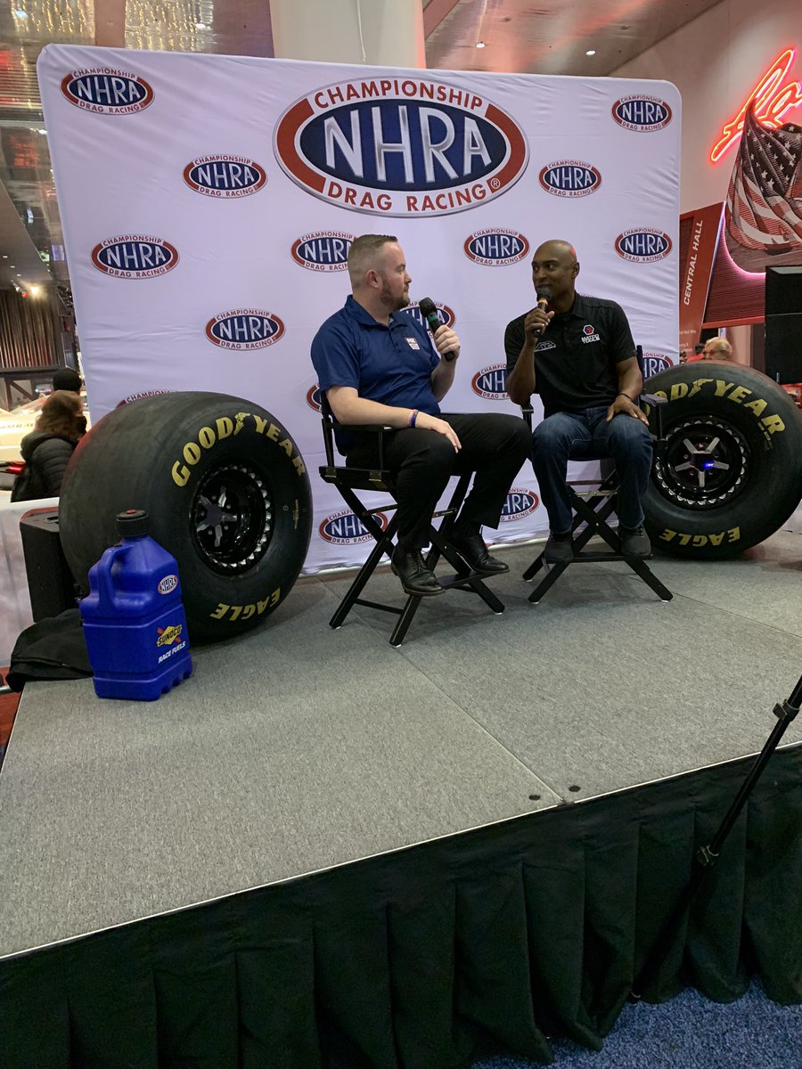 AntronBrown's tweet photo. All the GOOD stuff w/@theLohnes. #SEMA2021
@nhra // @SEMASHOW // #GettingDownWithBrown https://t.co/wsyRZ3S5TH