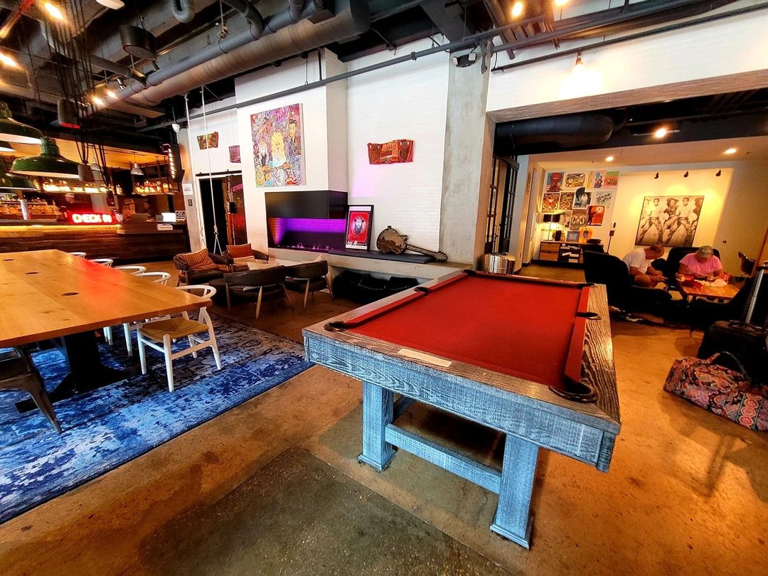 noordanary's tweet photo. Moxy Hotel Downtown Nashville TN
https://t.co/Ax7ERpwJTB

#Nashville #Tennessee  #Travel  #TravelBetter #destination #TravelTips #TravelTuesday #hotels  #hotel  #hotelroom #travel2021 #TravelBlog  #Influencer #travelreview #mustvisit https://t.co/AJ3ez9jXFc