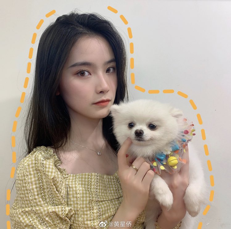 beIIaqiao's tweet photo. happy birthday to the pretties huang xingqiao 💚💚!! (it's my mom's birthday today too :D) 

 #황씽챠오 #黄星侨 #HUANGXINGQIAODAY https://t.co/fXeWiWYycq