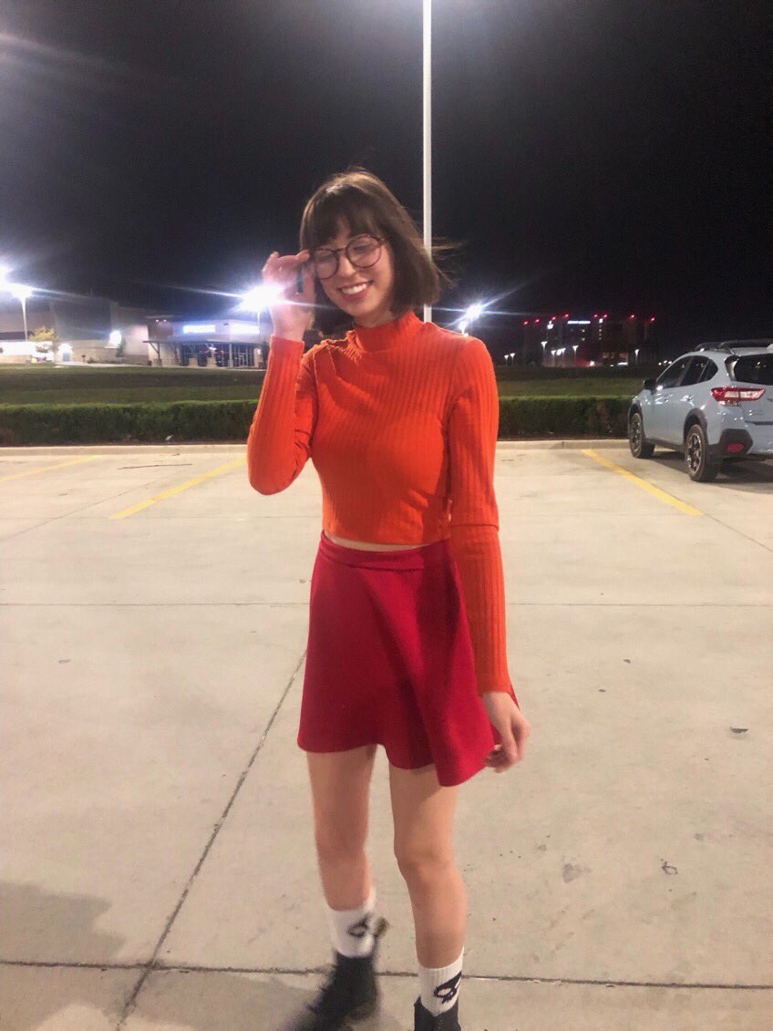 RchtSaturnGirl's tweet photo. Ik Velma was the basic costume this season, but I cut my hair for this sooo https://t.co/szYXWdRHSt