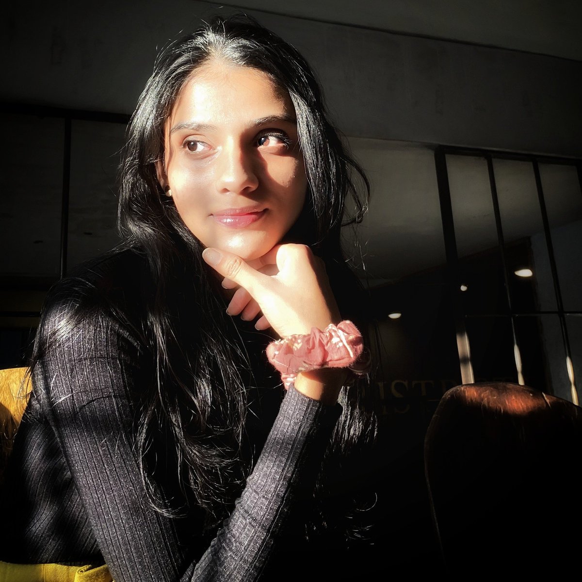 iDiptiMehta's tweet photo. 🌻🌞🌻

#NewProfilePic2021 https://t.co/3fQlnUAScp