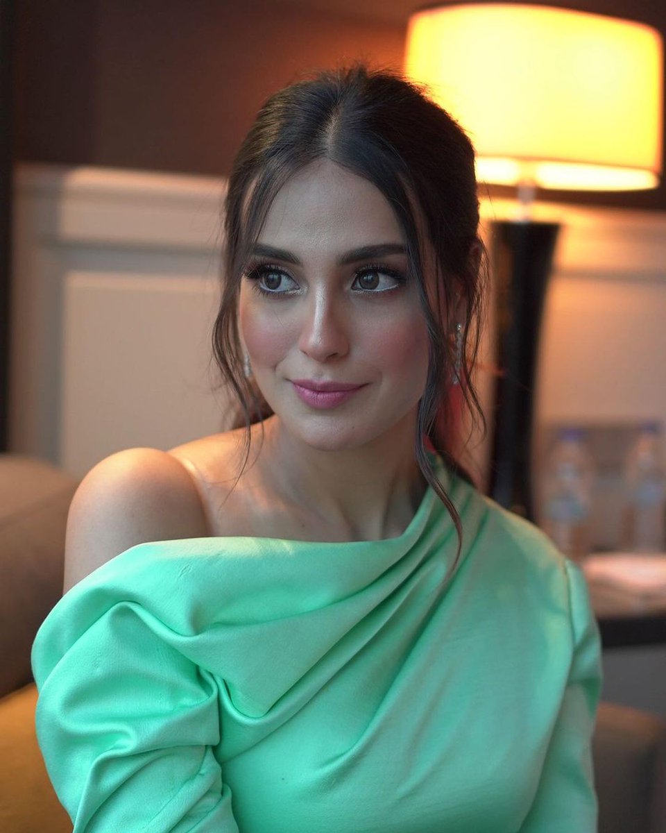 iqra aziz green dress Iqra Aziz main image 0