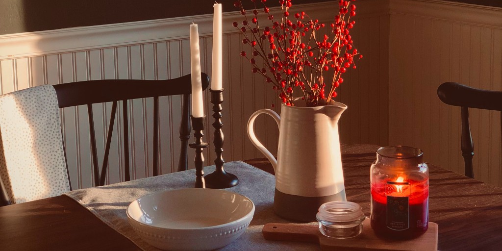 MilesandBarr's tweet photo. Autumn is well and truly upon us 🍂

The advent of a new season is always a great time to shake up your home décor - welcome Autumn into your home with the following tips: https://t.co/CdYwIZKZWV

#kent #kentestateagents #milesandbarr #autumn #homedecor https://t.co/qieXFACDie