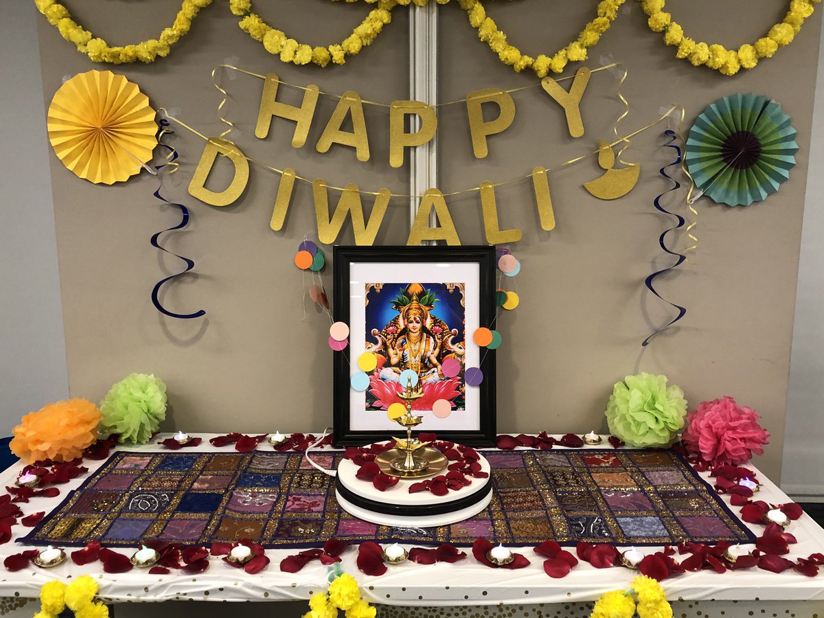 Livin4PrimeTime's tweet photo. @DeloitteSAP if you’re in #deloittedallas come on over to Mozart to celebrate Diwali with us! #deloitteful #sapprimetime https://t.co/W6vJuuGeaK