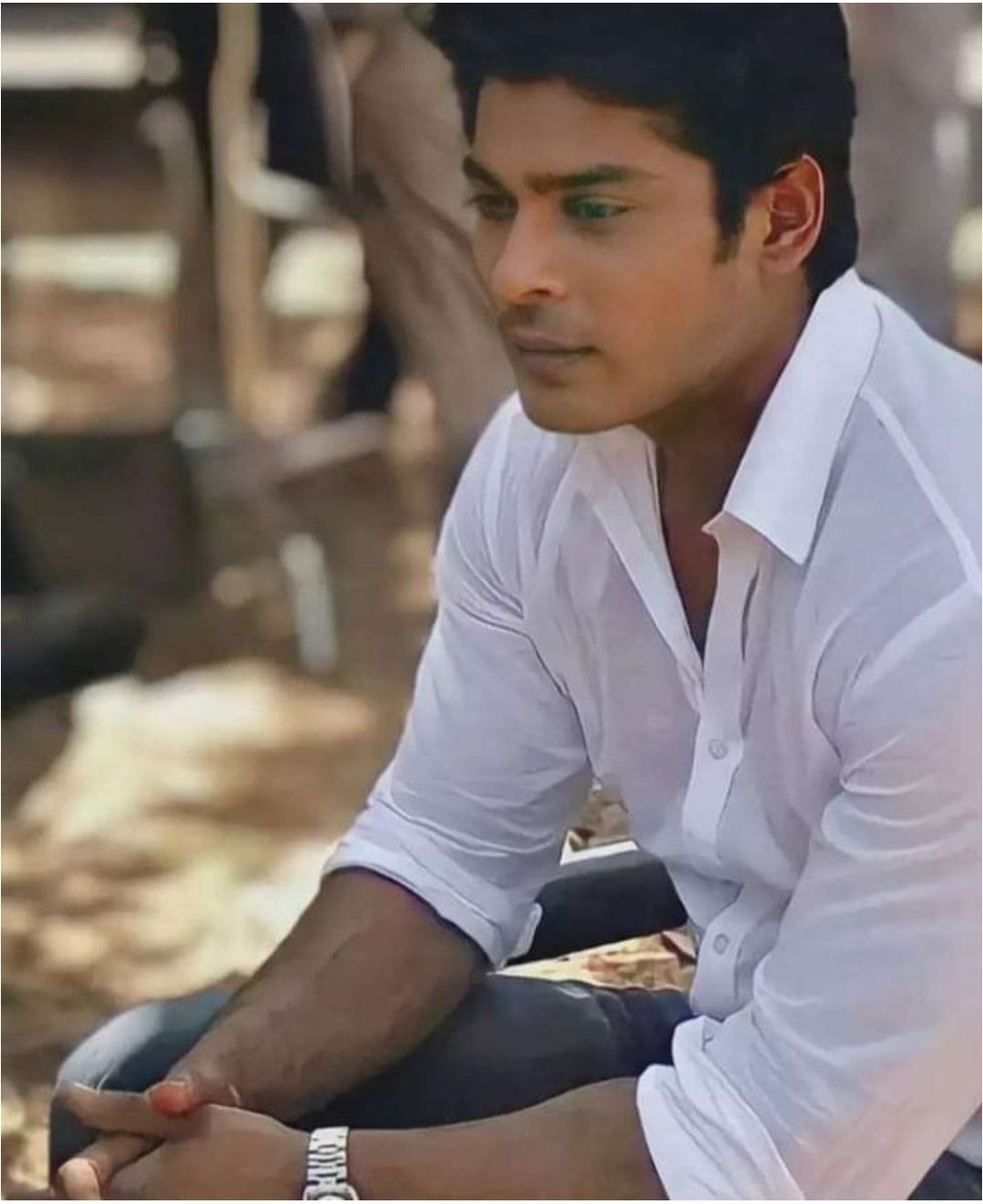 ss_dox's tweet image. Good Night Bhai @sidharth_shukla 💙💖

#SidhartShukla #SidHearts