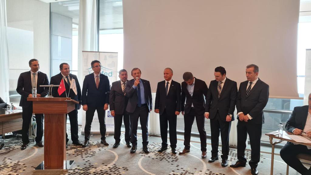 plasfed's tweet photo. Federasyon Başkanımız Ömer KARADENİZ, 2 Kasım 2021 tarihinde Hilton İstanbul Bakırköy Otel’de gerçekleşen EVFED Ev ve Mutfak Eşyaları Federasyonu’nun 3. Olağan Genel Kurul Toplantısına katıldı.
#plasfed #evfed #olağangenelkurul #2kasım2021 #stk #ömerkaradeniz https://t.co/2jQglo7vcx