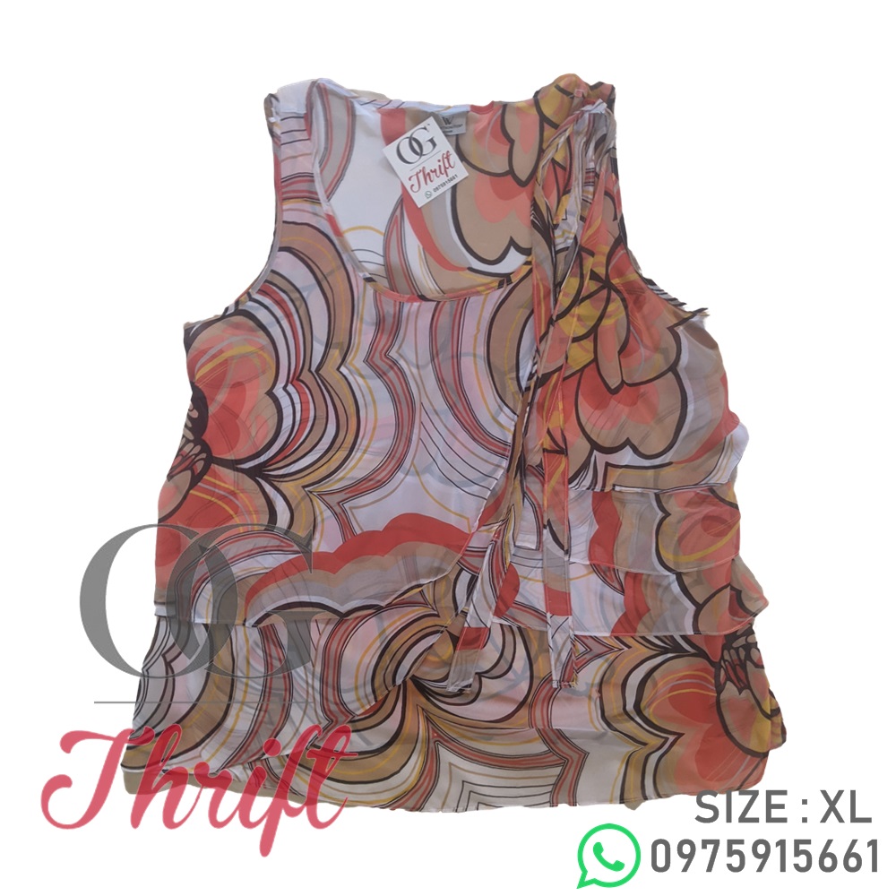 _OGThrift's tweet photo. This addition of a floral blouse to your wardrobe makes for the perfect foundation for a ton of stylish combos. Add your choice of formal pants from our catalogue and you're all set looking fabulous. K40.  Keep it #OG #CatalogUPDATE https://t.co/H0hyDopbmI