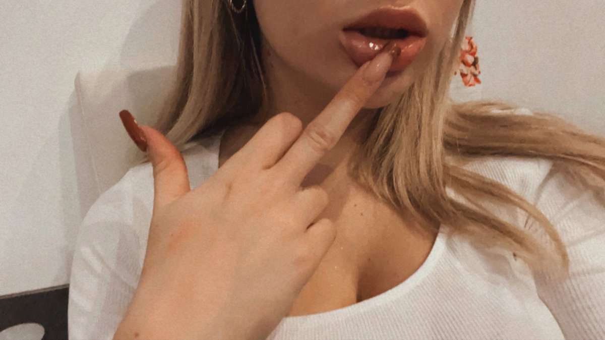 findomprincessC's tweet photo. Blik 48 zł. Teraz żałosne bankomaty 🖕🏻
Boginii nie lubi czekać. Dla pierwszego szczęśliwca nagroda 🖕🏻

 @rtfindom @rt_promo2k @FindomRT8 @RTFindomPromo @RTFINDOMME #findom #finsub #domme https://t.co/J2kocczPKU