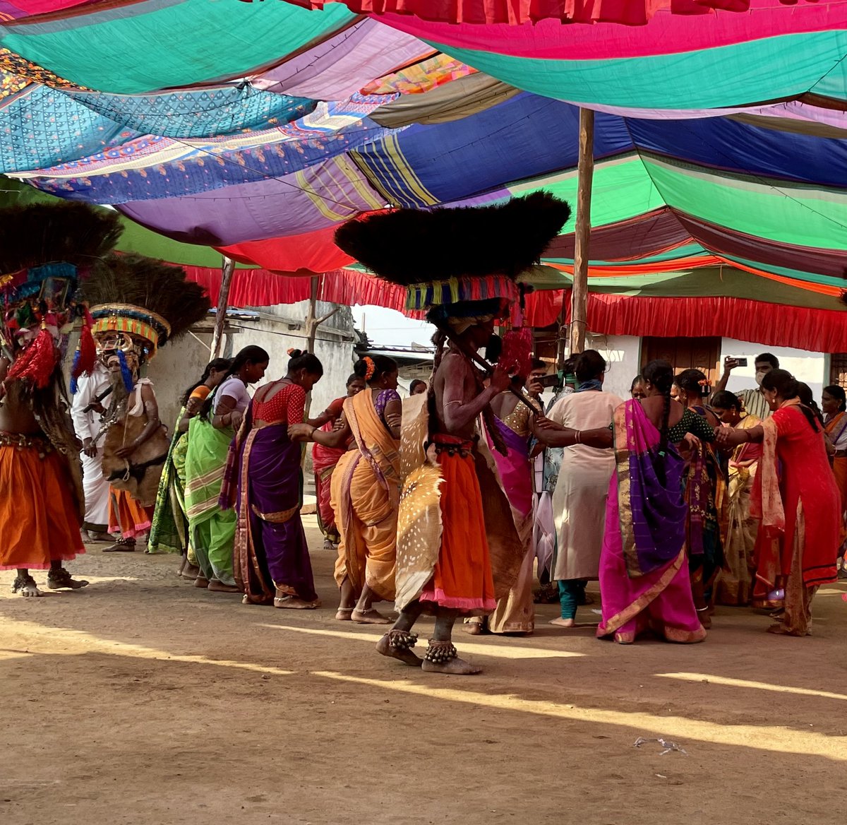 aclb_kb's tweet photo. #Dandari festives in #Asifabad!!! 

Scintillating to watch the #Adivasis performing #Gusadi #demsa and other #folkdances on the eve of Dandari. 

The presence of Divya Devarajan, IAS  mam, Commissioner WCD has made it all the more special!! 

#culturaltourism https://t.co/2kPT5AzrKd