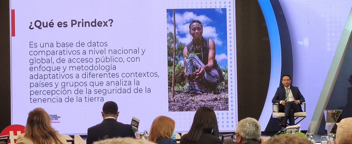 bconstan's tweet photo. Excelente presentación del estudio #prindex a cargo de la Dra. Mónica Ribadeneira Sarmiento en el panel de Desafíos Regionales post pandemia en #AmericaLatina #ConfCat21 https://t.co/qlDPvAw81c