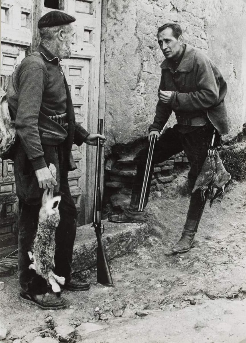 SendaDiana's tweet image. &quot;El hombre moderno vive ajeno a esas sensaciones inscritas en lo profundo de nuestra biología y que sustentan el placer de salir al campo&quot; 
Miguel Delibes. 
Pasión por el Rural.

#centenariodelibes
#AlmaRural 
#MundoRural 
#SomosRural 
#EnlaSendadeDiana