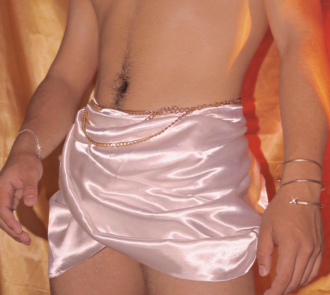 I&rsquo;m finna wear this at the next family reunion ✨ https://t.co/GQ4F2lGQ78