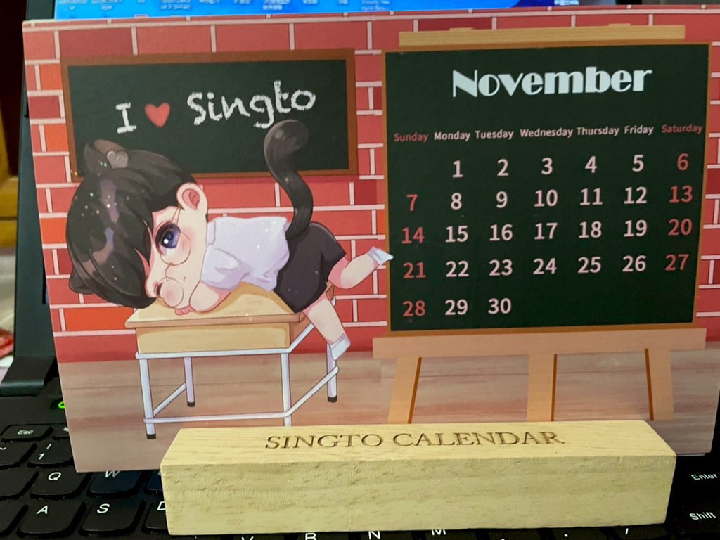 EMLDDDD's tweet photo. Happy November～ https://t.co/6cPkyTsMHc