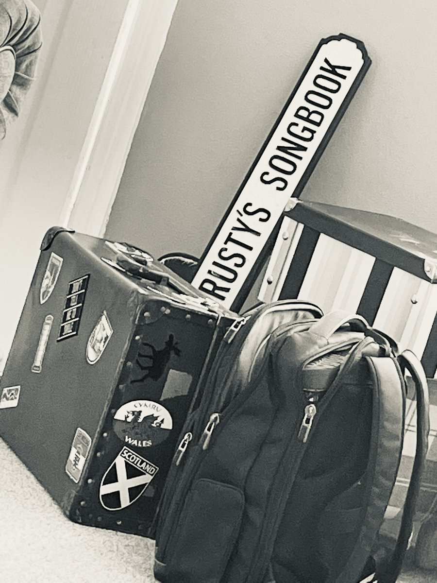 On the road again. #singingclown #clownlife #giglife