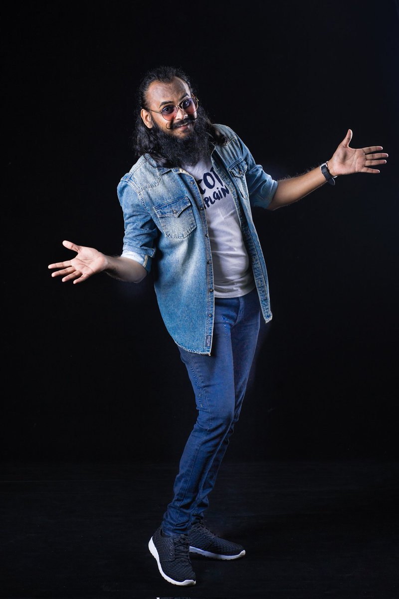 Balan_Balji's tweet photo. TIME DOES NOT TEACH ANYTHING WITHOUT INJURIES OF EXPERIENCE.
#notfamous #Dancer #indiandancer #tamilan #dancelife #photoshooting #actorlife #actor #actinglife #profilephoto #longhairmen #beard #beardman #indianbeardedmen #indianbeard #fashion #Manmodel #indianactor #tamilactor https://t.co/SqzCXL7lkK