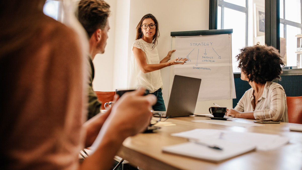 HotITem's tweet photo. In de wereld van AI wordt veel beloofd maar helaas nog weinig waargemaakt. Daarom zoeken wij een scherpe collega die als Analytics Translator weet hoe je daadwerkelijk een datagedreven verandering kunt realiseren voor onze klanten. https://t.co/5zCZq9r2R3 https://t.co/RZxhoUgXEt