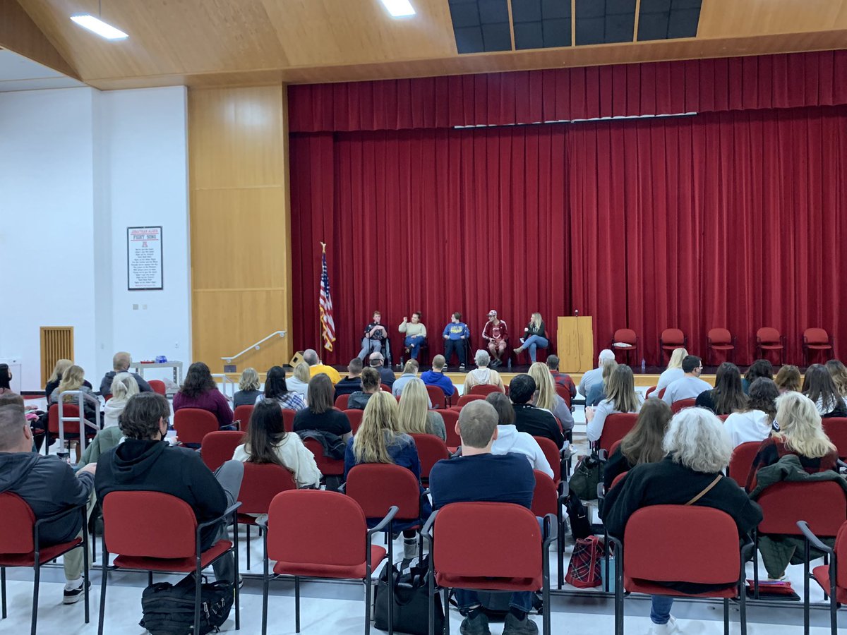 Students talking about student experience = putting student voice at the center. This is what it’s all about. Thank you, Pioneers! <a href="/AlderSchools/">Jonathan Alder Local School District</a> @aldergchapman <a href="/mrmalany/">Mr. Ryan Malany</a> <a href="/MrKeller1/">Matt Keller</a> <a href="/MrBradfordEDU/">Tyler Bradford</a> <a href="/mrstarynfuller/">Dr. Taryn Fuller</a> <a href="/JuliepaigeD/">Julie D Paige</a> 

#youmatterJA