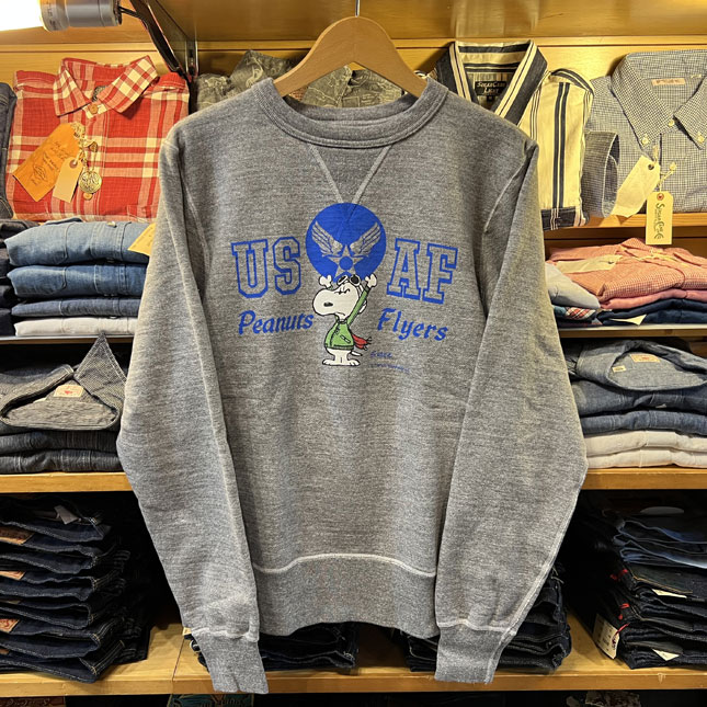 milwaukee_info's tweet photo. バズリクソンのミリタリースエット、"PEANUTS"コラボ 『PEANUTS FLYERS』スヌーピー・プリントスエットが入荷しました。
https://t.co/8qAy100C7x
#バズリクソンズ #スウェットシャツ #ミリタリースウェット #br68841 #東洋エンタープライズ https://t.co/HQ9rB3qrv8