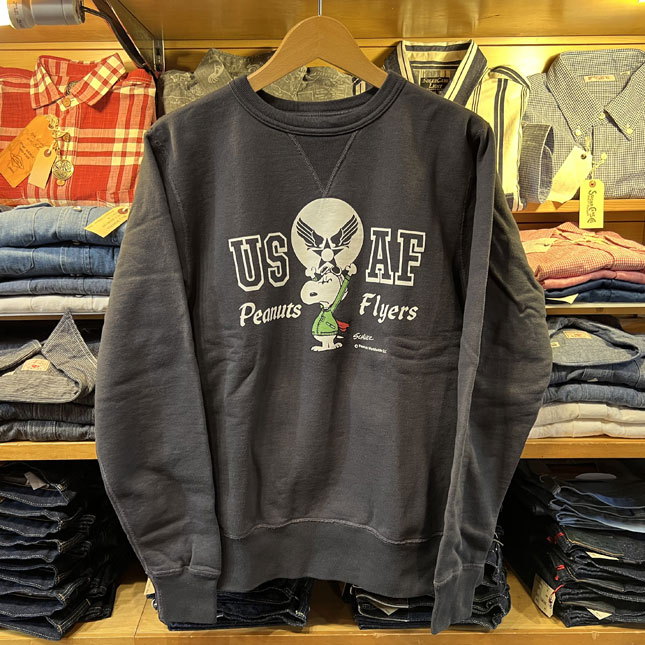 milwaukee_info's tweet photo. バズリクソンのミリタリースエット、"PEANUTS"コラボ 『PEANUTS FLYERS』スヌーピー・プリントスエットが入荷しました。
https://t.co/8qAy100C7x
#バズリクソンズ #スウェットシャツ #ミリタリースウェット #br68841 #東洋エンタープライズ https://t.co/HQ9rB3qrv8