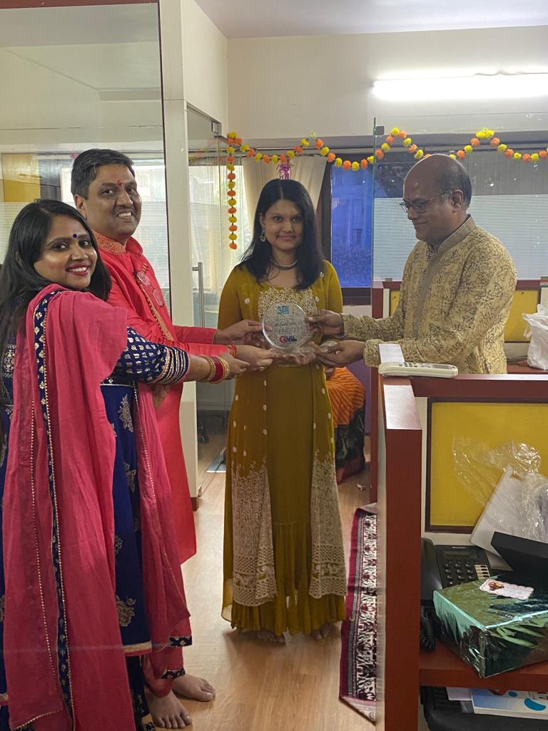 OMLP2P's tweet photo. Mithali Naik #Kudos Thank you for being such a #TeamPlayer #Congratulations #3rdWorkAnniversary https://t.co/22GsOkHtVb