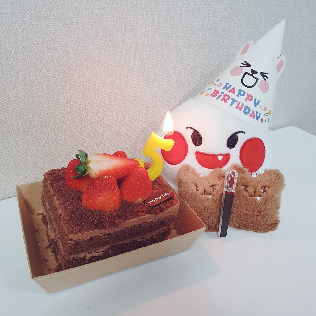 pwj_ddoddo's tweet photo. 벌써다섯번째축하하는우진이생일
#행복전도사_우진아_생일축하해
귀엽고장난많은갓기또또우진이
#HAPPY_WOOJIN_DAY
생일정말정말축하하구행복한하루이길 https://t.co/fJpZqoJ3Au