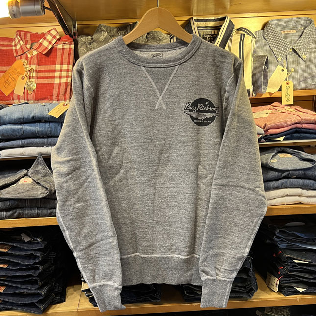 milwaukee_info's tweet photo. バズリクソンのミリタリースエット、"PEANUTS"コラボ 『U.S. AIR FORCE』スヌーピー・プリントスエットが入荷しました。
https://t.co/SEBg5BJKTU
#バズリクソンズ #スウェットシャツ #ミリタリースウェット #br68844 #東洋エンタープライズ https://t.co/vZgd8Tkv8A